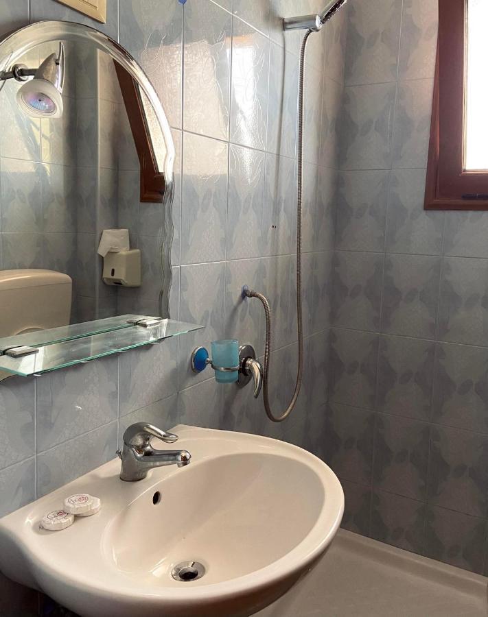 Maria Rentals Radhimë المظهر الخارجي الصورة