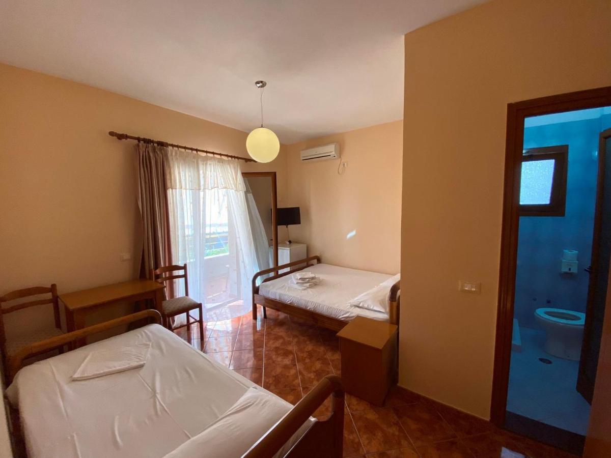 Maria Rentals Radhimë المظهر الخارجي الصورة