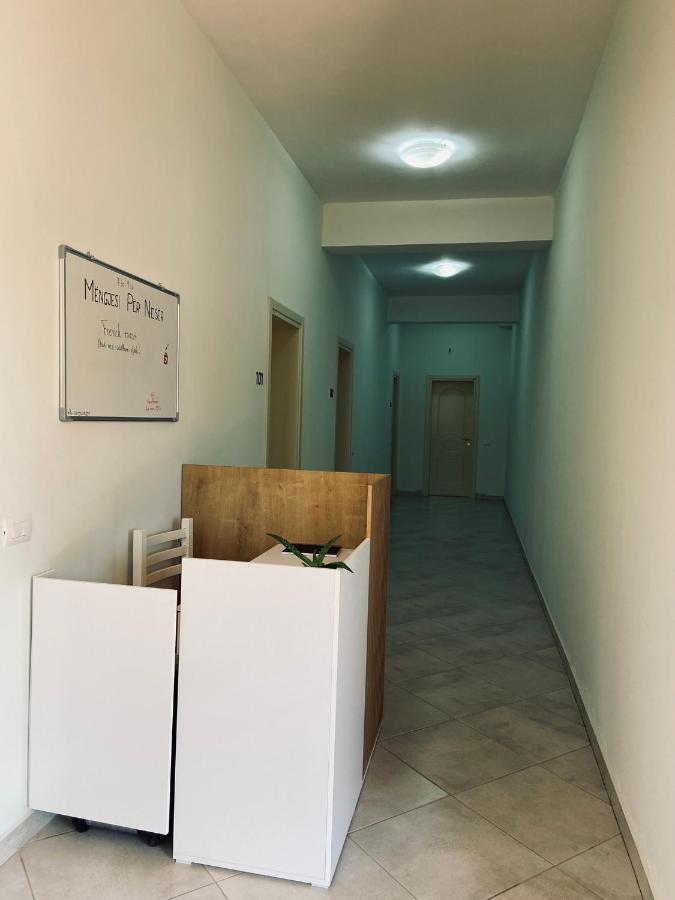 Maria Rentals Radhimë المظهر الخارجي الصورة